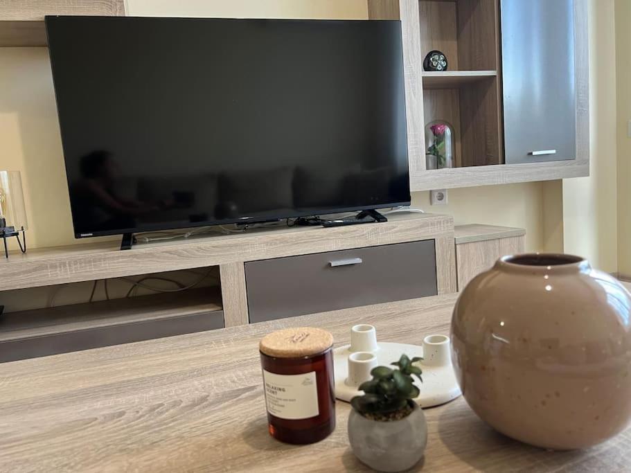 Cozy Apartment - Free Parking Plovdiv Ngoại thất bức ảnh