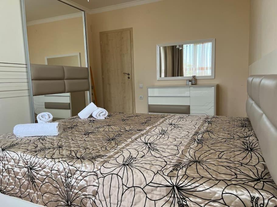 Cozy Apartment - Free Parking Plovdiv Ngoại thất bức ảnh
